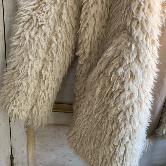 BP Tan Teddy Bear Open Furry Coat size S - Picture 7 of 10